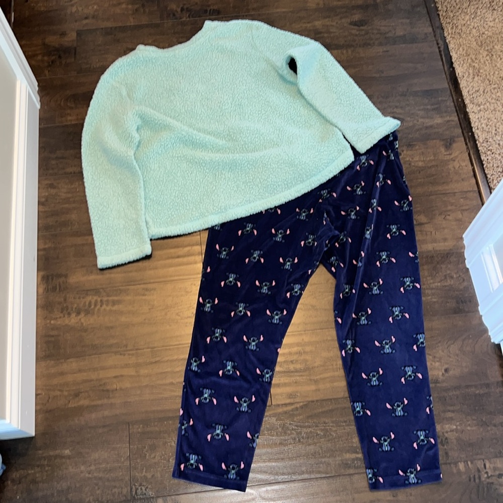 Aqua and Navy Stitch Faux Fur Fleece Pajama Set - Picture 2 of 6